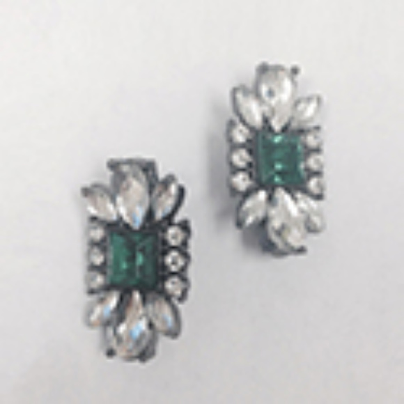 Boutique Collection Earrings - Picture 2 of 4